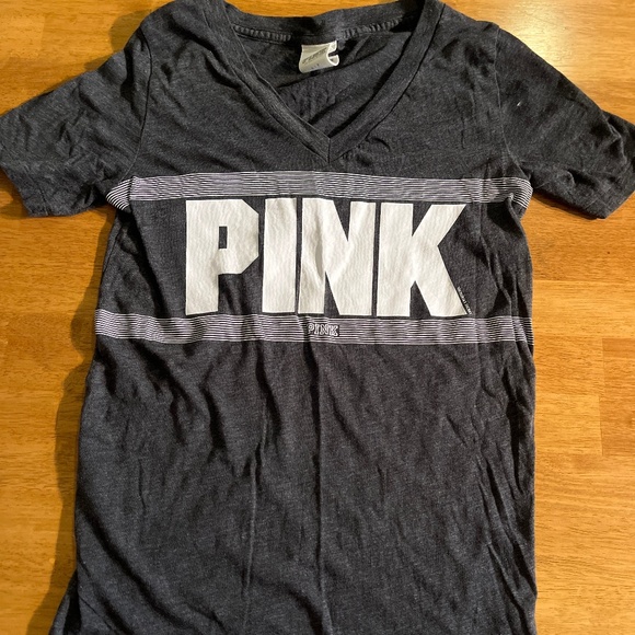 Victoria Secret Pink V Neck Tee - Picture 1 of 4